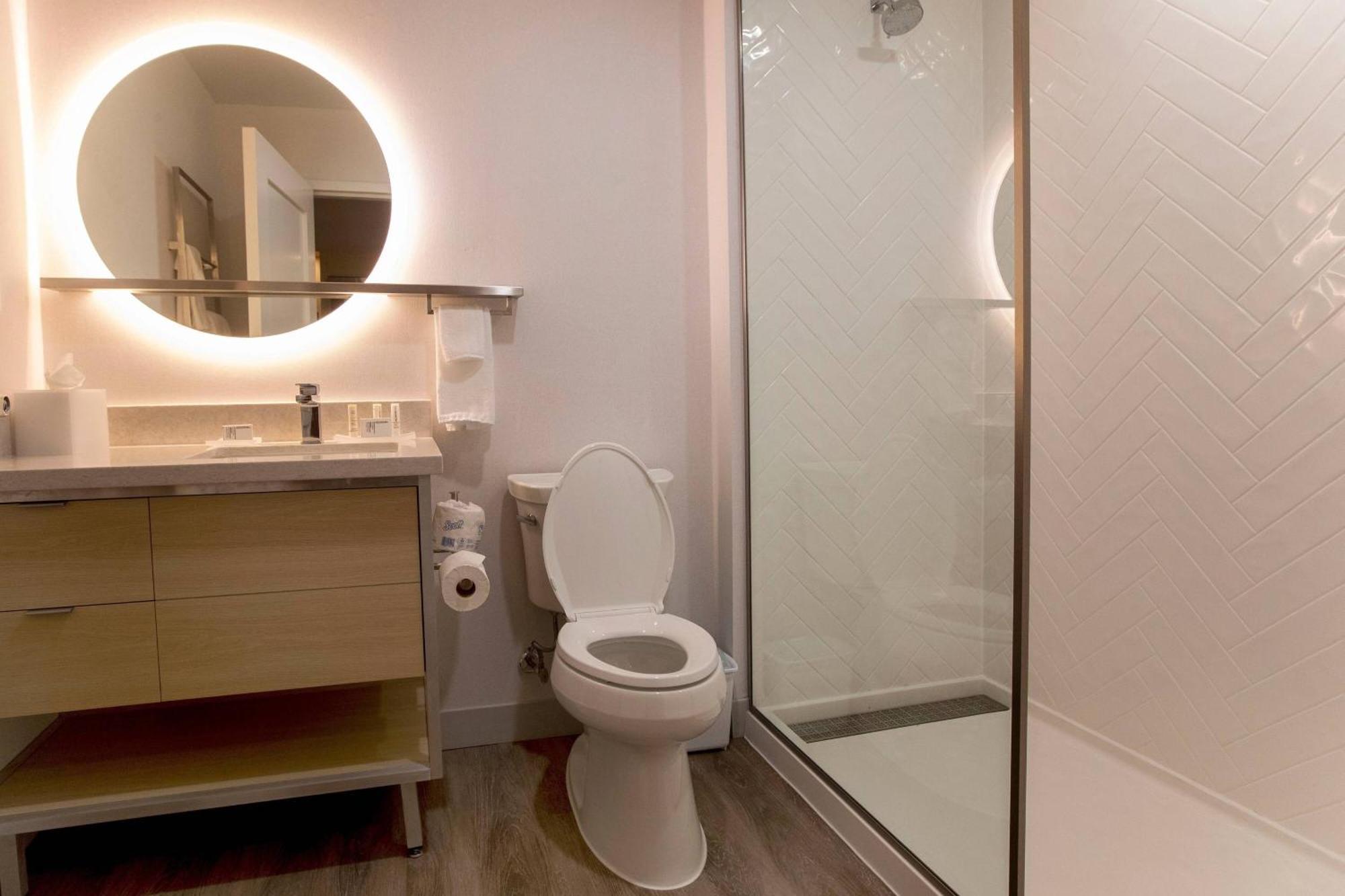 Towneplace Suites By Marriott Конро Екстер'єр фото