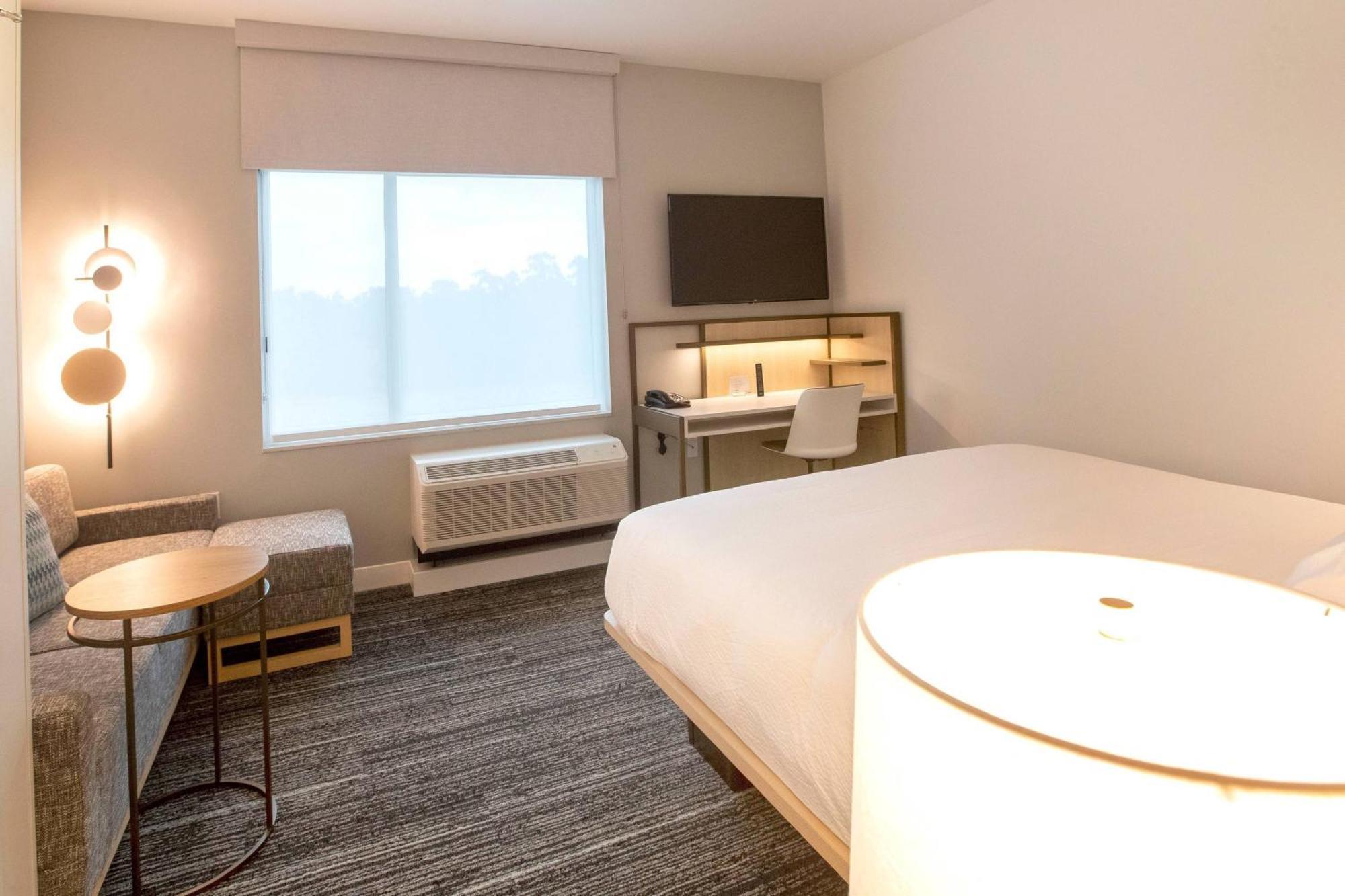 Towneplace Suites By Marriott Конро Екстер'єр фото